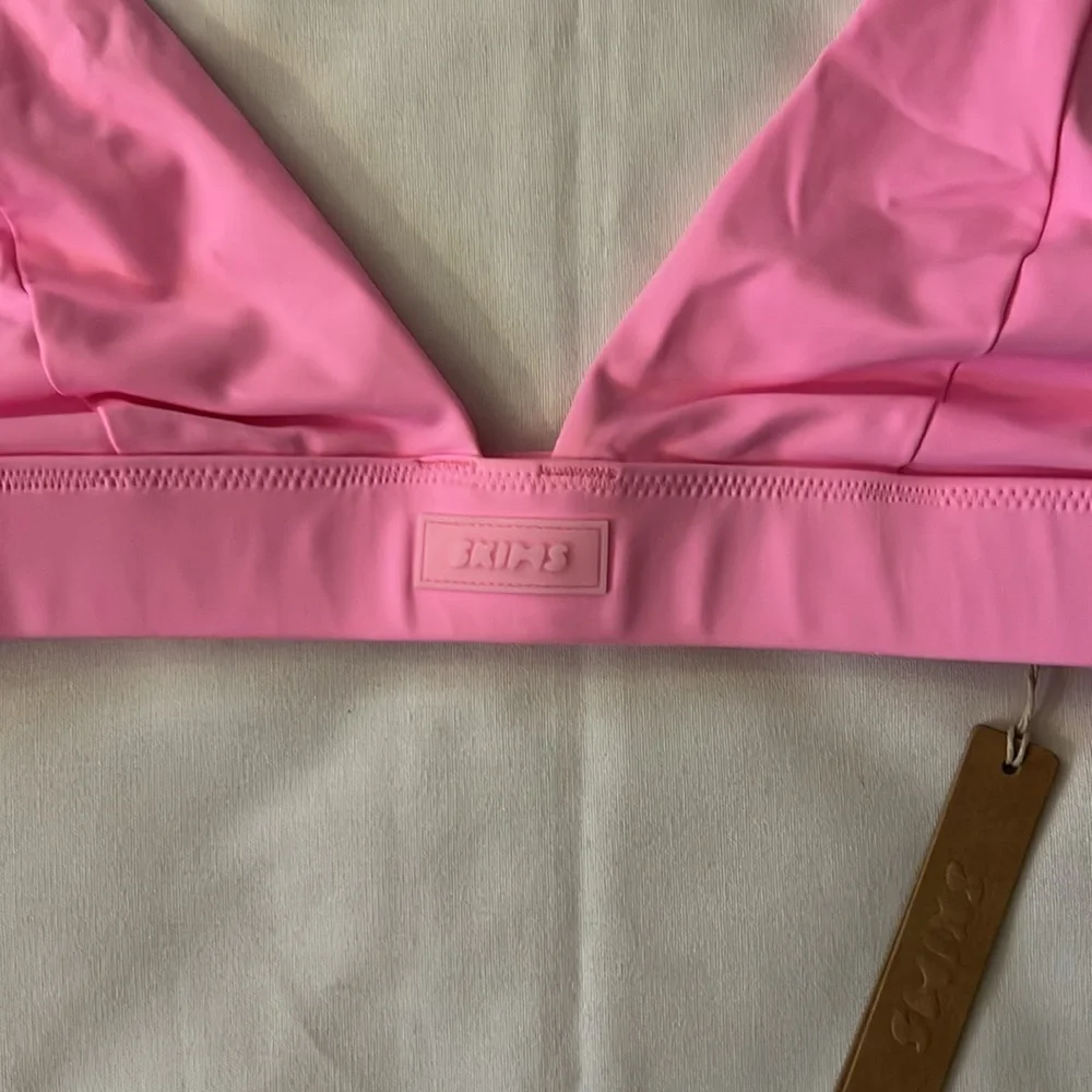 SKIMS SWIM PLUNGE BIKINI TOP